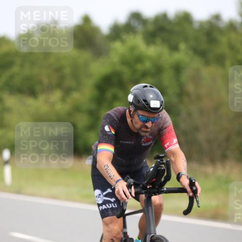 22.06.2025 - Viking Triathlon Yannick Fuchs http://msf.ph/oto/8086599 22.06.2025 12:45:38 Radfahren 147, 225, 255, 278, 312, 357, 395, 491, 515, 535, 611 meine-sportfotos.de