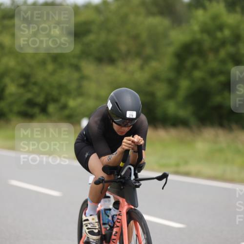 22.06.2025 - Viking Triathlon Yannick Fuchs http://msf.ph/oto/8086627 22.06.2025 12:45:45 Radfahren 190, 225, 278, 312, 350, 491, 644 meine-sportfotos.de