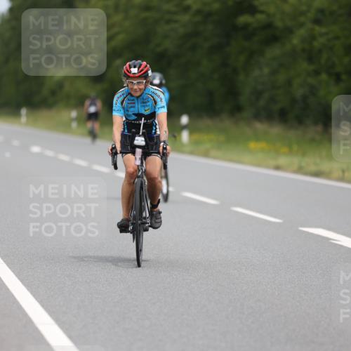 22.06.2025 - Viking Triathlon Yannick Fuchs http://msf.ph/oto/8086629 22.06.2025 12:45:50 Radfahren 98, 190, 225, 350, 644 meine-sportfotos.de
