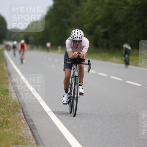 22.06.2025 - Viking Triathlon Yannick Fuchs http://msf.ph/oto/8086692 22.06.2025 12:46:14 Radfahren 63, 236, 459 meine-sportfotos.de