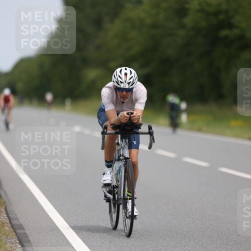 22.06.2025 - Viking Triathlon Yannick Fuchs http://msf.ph/oto/8086696 22.06.2025 12:46:15 Radfahren 63, 236, 326, 459 meine-sportfotos.de