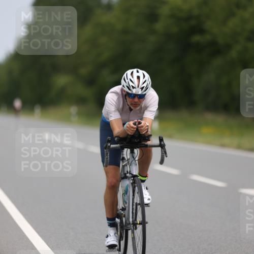 22.06.2025 - Viking Triathlon Yannick Fuchs http://msf.ph/oto/8086700 22.06.2025 12:46:15 Radfahren 63, 236, 326, 459 meine-sportfotos.de