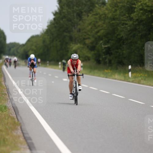 22.06.2025 - Viking Triathlon Yannick Fuchs http://msf.ph/oto/8086714 22.06.2025 12:46:21 Radfahren 230, 236, 326, 353, 607 meine-sportfotos.de