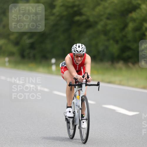 22.06.2025 - Viking Triathlon Yannick Fuchs http://msf.ph/oto/8086724 22.06.2025 12:46:24 Radfahren 230, 236, 326, 353, 607 meine-sportfotos.de
