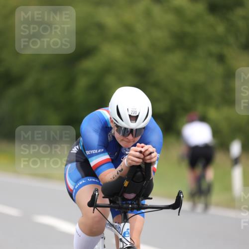 22.06.2025 - Viking Triathlon Yannick Fuchs http://msf.ph/oto/8086741 22.06.2025 12:46:27 Radfahren 230, 236, 326, 353, 465, 607 meine-sportfotos.de