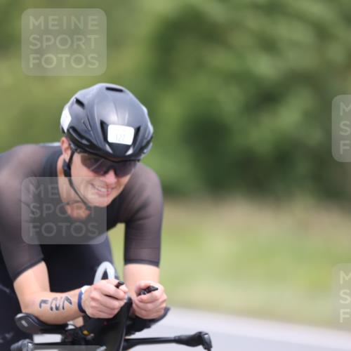 22.06.2025 - Viking Triathlon Yannick Fuchs http://msf.ph/oto/8086824 22.06.2025 12:46:50 Radfahren 19, 127, 439 meine-sportfotos.de