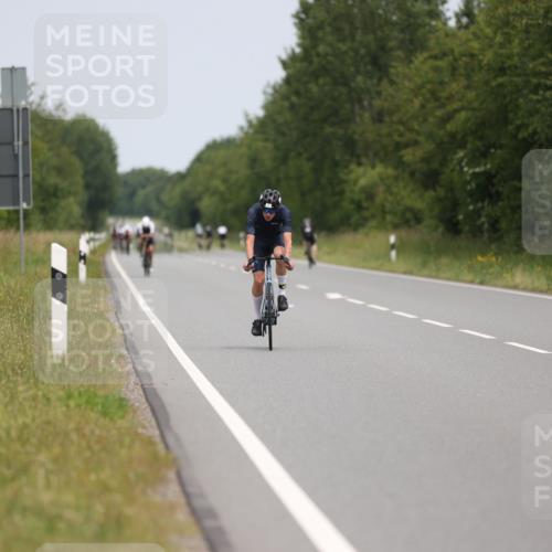 22.06.2025 - Viking Triathlon Yannick Fuchs http://msf.ph/oto/8086843 22.06.2025 12:46:58 Radfahren 19, 191, 377, 480 meine-sportfotos.de