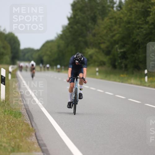 22.06.2025 - Viking Triathlon Yannick Fuchs http://msf.ph/oto/8086850 22.06.2025 12:46:59 Radfahren 19, 101, 191, 263, 377, 480 meine-sportfotos.de
