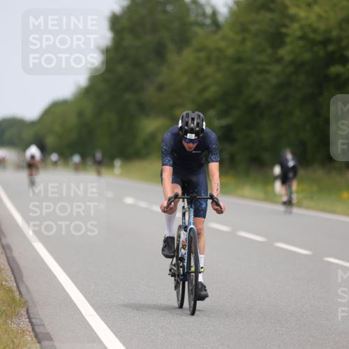22.06.2025 - Viking Triathlon Yannick Fuchs http://msf.ph/oto/8086858 22.06.2025 12:47:00 Radfahren 19, 101, 191, 263, 377, 480 meine-sportfotos.de