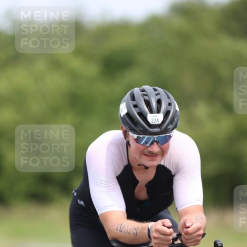 22.06.2025 - Viking Triathlon Yannick Fuchs http://msf.ph/oto/8086922 22.06.2025 12:47:25 Radfahren 42, 137, 223, 224, 233, 343, 410, 517 meine-sportfotos.de