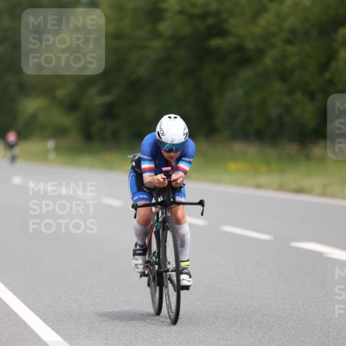 22.06.2025 - Viking Triathlon Yannick Fuchs http://msf.ph/oto/8086928 22.06.2025 12:47:27 Radfahren 42, 137, 223, 224, 282, 343, 410, 517 meine-sportfotos.de