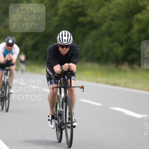 22.06.2025 - Viking Triathlon Yannick Fuchs http://msf.ph/oto/8086993 22.06.2025 12:47:47 Radfahren 103, 113, 149, 215, 390, 461 meine-sportfotos.de
