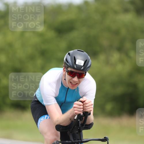 22.06.2025 - Viking Triathlon Yannick Fuchs http://msf.ph/oto/8087006 22.06.2025 12:47:49 Radfahren 103, 113, 149, 215, 390, 461 meine-sportfotos.de