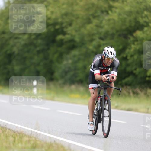 22.06.2025 - Viking Triathlon Yannick Fuchs http://msf.ph/oto/8087044 22.06.2025 12:48:25 Radfahren 226, 524 meine-sportfotos.de