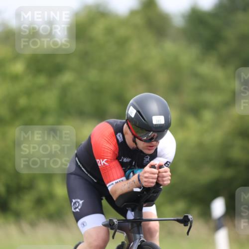 22.06.2025 - Viking Triathlon Yannick Fuchs http://msf.ph/oto/8087062 22.06.2025 12:48:36 Radfahren 226, 385, 551 meine-sportfotos.de