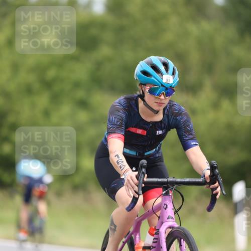 22.06.2025 - Viking Triathlon Yannick Fuchs http://msf.ph/oto/8087072 22.06.2025 12:48:57 Radfahren 50, 80, 141, 165, 379 meine-sportfotos.de