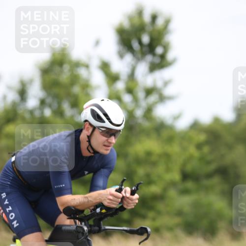 22.06.2025 - Viking Triathlon Yannick Fuchs http://msf.ph/oto/8087076 22.06.2025 12:49:10 Radfahren 38, 177, 323, 430, 501 meine-sportfotos.de