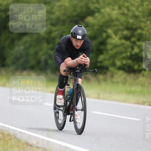 22.06.2025 - Viking Triathlon Yannick Fuchs http://msf.ph/oto/8087077 22.06.2025 12:49:11 Radfahren 38, 177, 323, 430, 501 meine-sportfotos.de