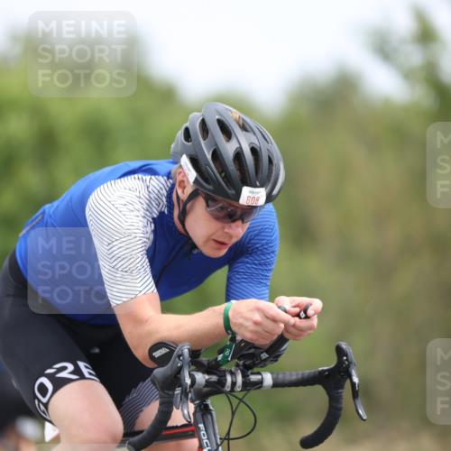 22.06.2025 - Viking Triathlon Yannick Fuchs http://msf.ph/oto/8087093 22.06.2025 12:49:29 Radfahren 36, 55, 608 meine-sportfotos.de