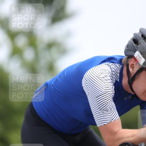 22.06.2025 - Viking Triathlon Yannick Fuchs http://msf.ph/oto/8087094 22.06.2025 12:49:29 Radfahren 36, 55, 608 meine-sportfotos.de