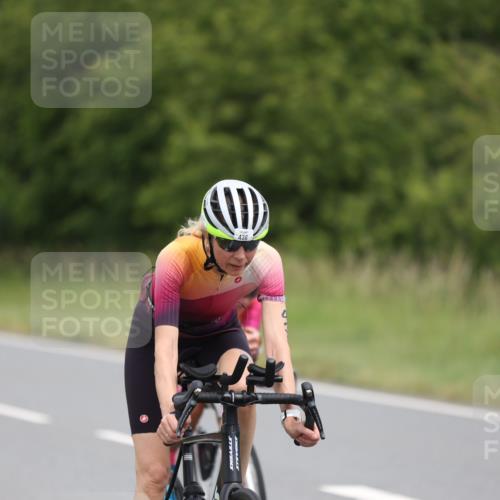22.06.2025 - Viking Triathlon Yannick Fuchs http://msf.ph/oto/8087103 22.06.2025 12:50:56 Radfahren 75, 264, 304, 317, 436, 507, 630 meine-sportfotos.de