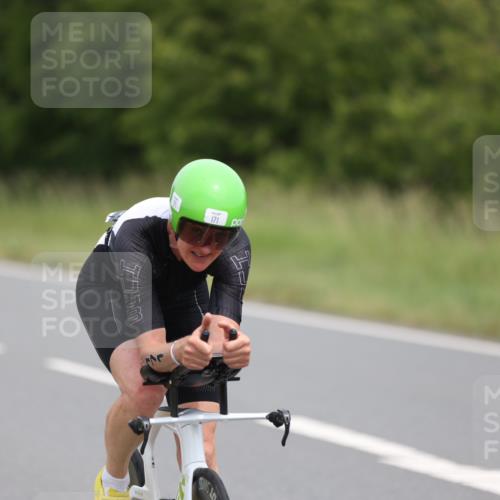 22.06.2025 - Viking Triathlon Yannick Fuchs http://msf.ph/oto/8087108 22.06.2025 12:51:13 Radfahren 69, 158, 161, 171, 175, 265, 273, 452, 554 meine-sportfotos.de