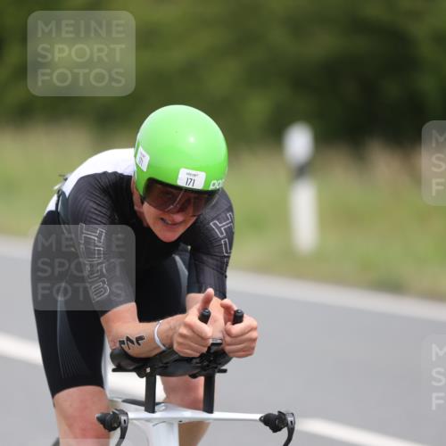 22.06.2025 - Viking Triathlon Yannick Fuchs http://msf.ph/oto/8087109 22.06.2025 12:51:14 Radfahren 69, 158, 161, 171, 175, 265, 273, 452, 554 meine-sportfotos.de
