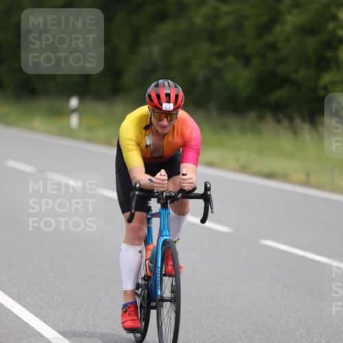 22.06.2025 - Viking Triathlon Yannick Fuchs http://msf.ph/oto/8087117 22.06.2025 12:51:17 Radfahren 69, 158, 161, 171, 265, 273, 296, 452, 554 meine-sportfotos.de