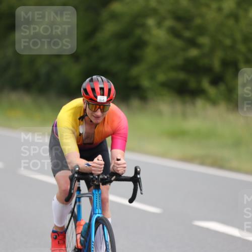 22.06.2025 - Viking Triathlon Yannick Fuchs http://msf.ph/oto/8087118 22.06.2025 12:51:18 Radfahren 69, 158, 161, 171, 265, 273, 296, 452, 554 meine-sportfotos.de