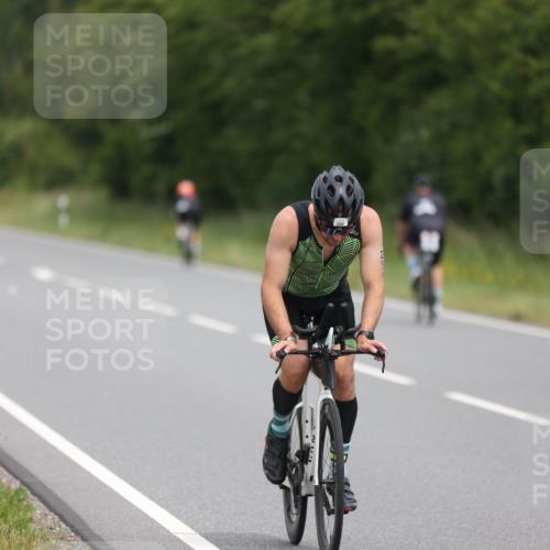 22.06.2025 - Viking Triathlon Yannick Fuchs http://msf.ph/oto/8087129 22.06.2025 12:51:24 Radfahren 265, 296, 554 meine-sportfotos.de