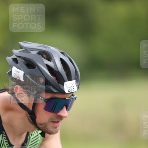 22.06.2025 - Viking Triathlon Yannick Fuchs http://msf.ph/oto/8087135 22.06.2025 12:51:26 Radfahren 265, 296 meine-sportfotos.de