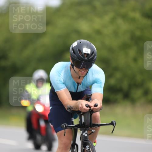 22.06.2025 - Viking Triathlon Yannick Fuchs http://msf.ph/oto/8087144 22.06.2025 12:51:48 Radfahren 84, 228, 299, 382, 625, 656 meine-sportfotos.de