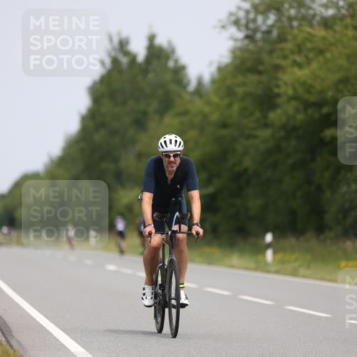 22.06.2025 - Viking Triathlon Yannick Fuchs http://msf.ph/oto/8087153 22.06.2025 12:51:57 Radfahren 456, 533, 615, 656 meine-sportfotos.de