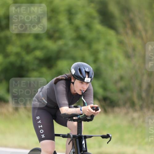 22.06.2025 - Viking Triathlon Yannick Fuchs http://msf.ph/oto/8087192 22.06.2025 12:57:13 Radfahren 24, 162, 183, 332, 500 meine-sportfotos.de