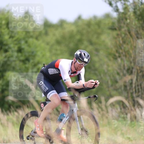 22.06.2025 - Viking Triathlon Yannick Fuchs http://msf.ph/oto/8087212 22.06.2025 12:57:46 Radfahren 150, 638 meine-sportfotos.de