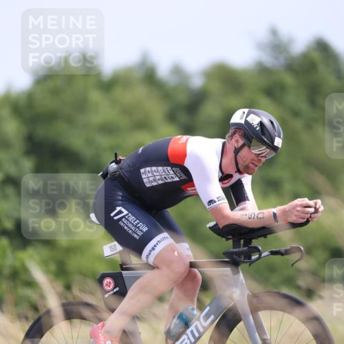 22.06.2025 - Viking Triathlon Yannick Fuchs http://msf.ph/oto/8087214 22.06.2025 12:57:47 Radfahren 150, 638 meine-sportfotos.de