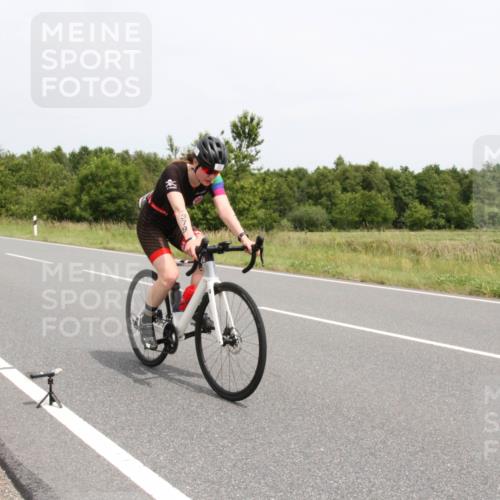 22.06.2025 - Viking Triathlon Yannick Fuchs http://msf.ph/oto/8087270 22.06.2025 13:20:04 Radfahren 319, 379 meine-sportfotos.de