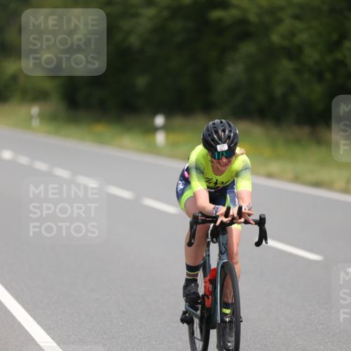 22.06.2025 - Viking Triathlon Yannick Fuchs http://msf.ph/oto/8087272 22.06.2025 12:58:48 Radfahren 26, 61, 78, 253, 422, 425, 659 meine-sportfotos.de