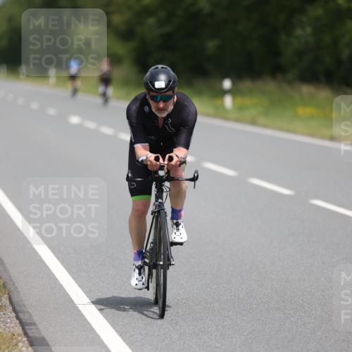 22.06.2025 - Viking Triathlon Yannick Fuchs http://msf.ph/oto/8087295 22.06.2025 12:58:57 Radfahren 26, 61, 234, 375 meine-sportfotos.de