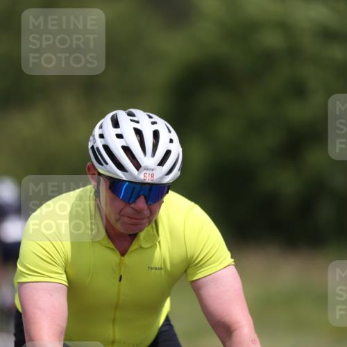 22.06.2025 - Viking Triathlon Yannick Fuchs http://msf.ph/oto/8087320 22.06.2025 12:59:35 Radfahren 102, 618, 640, 650 meine-sportfotos.de
