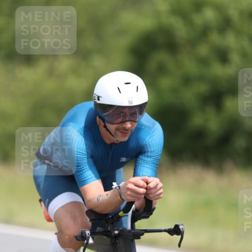 22.06.2025 - Viking Triathlon Yannick Fuchs http://msf.ph/oto/8087364 22.06.2025 13:01:36 Radfahren 95, 182, 419, 463 meine-sportfotos.de