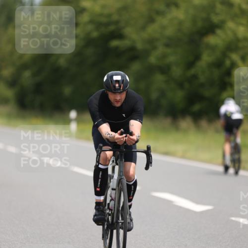 22.06.2025 - Viking Triathlon Yannick Fuchs http://msf.ph/oto/8087372 22.06.2025 13:01:39 Radfahren 95, 182, 419 meine-sportfotos.de