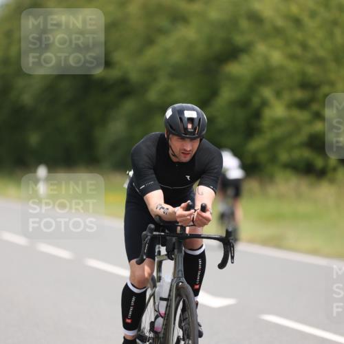 22.06.2025 - Viking Triathlon Yannick Fuchs http://msf.ph/oto/8087374 22.06.2025 13:01:39 Radfahren 95, 182, 419 meine-sportfotos.de