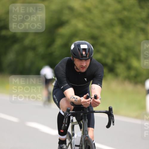 22.06.2025 - Viking Triathlon Yannick Fuchs http://msf.ph/oto/8087376 22.06.2025 13:01:40 Radfahren 95, 182, 419 meine-sportfotos.de