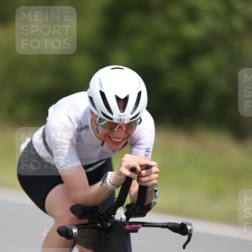 22.06.2025 - Viking Triathlon Yannick Fuchs http://msf.ph/oto/8087385 22.06.2025 13:01:42 Radfahren 182, 419 meine-sportfotos.de