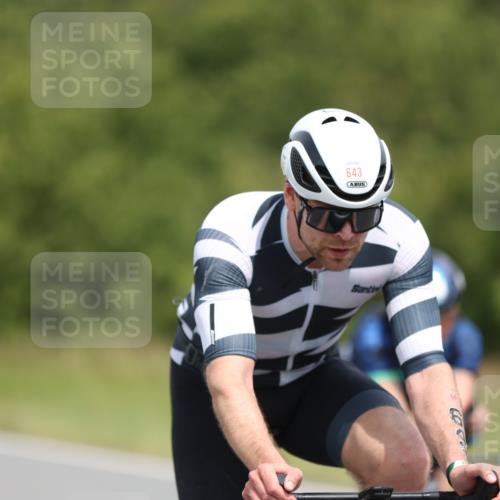 22.06.2025 - Viking Triathlon Yannick Fuchs http://msf.ph/oto/8087397 22.06.2025 13:01:54 Radfahren 210, 402, 466, 643 meine-sportfotos.de