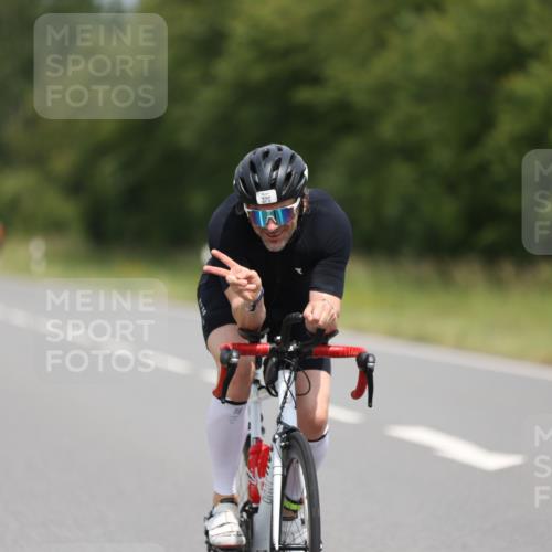 22.06.2025 - Viking Triathlon Yannick Fuchs http://msf.ph/oto/8087416 22.06.2025 13:02:23 Radfahren 370 meine-sportfotos.de