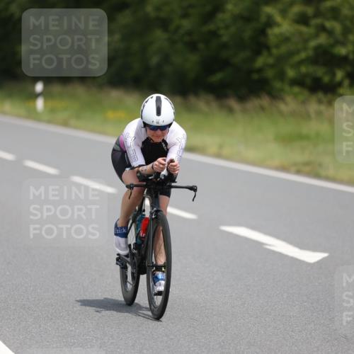 22.06.2025 - Viking Triathlon Yannick Fuchs http://msf.ph/oto/8087436 22.06.2025 13:03:16 Radfahren 86, 454, 490, 637, 657 meine-sportfotos.de