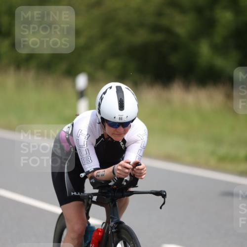 22.06.2025 - Viking Triathlon Yannick Fuchs http://msf.ph/oto/8087441 22.06.2025 13:03:17 Radfahren 86, 454, 490, 637, 657 meine-sportfotos.de