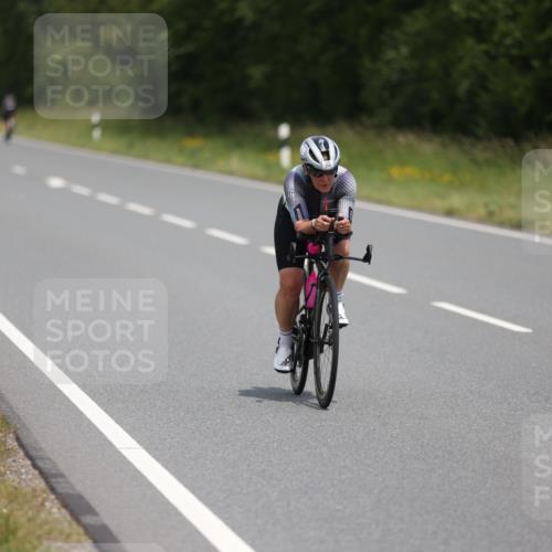 22.06.2025 - Viking Triathlon Yannick Fuchs http://msf.ph/oto/8087446 22.06.2025 13:03:18 Radfahren 86, 454, 637 meine-sportfotos.de